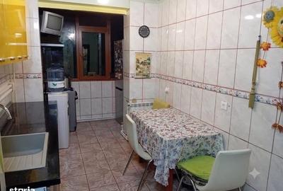 Apartament cu 2 camere semidecomandat în Mazepa 1