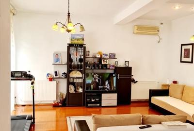 Casă individuală cu 5 camere cu Canalizare în Andronache - 4