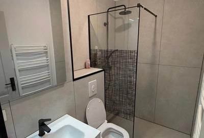 Apartament cu 2 camere decomandat în Mazepa 1