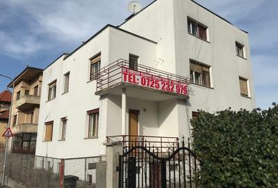 Casă cu 14 camere cu Teren 636 Mp în Centrul Istoric - 2