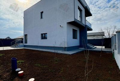 Casă cu 4 camere cu Teren 540 Mp în Berceni - 1