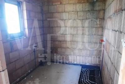 Casă cu 5 camere cu Teren 823 Mp în Baciu - 3