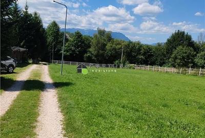 Teren de 2000 mp, în Glăjărie
