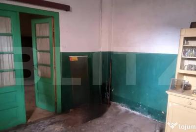 Casă cu 4 camere cu Teren 287 Mp în Lupeni - 2
