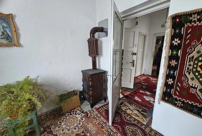 Apartament cu 2 camere decomandat în Vama - 2