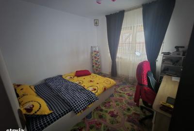 Casă cu 3 camere în Chicerea