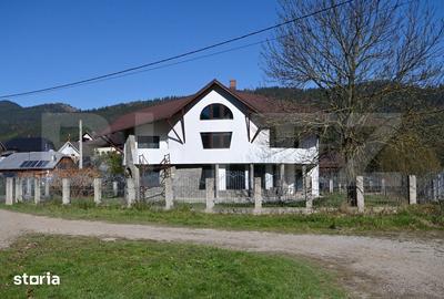 Casă cu 5 camere cu Teren 829 Mp în Câmpulung Moldovenesc