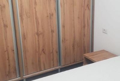 Apartament cu 2 camere decomandat în Apărătorii Patriei