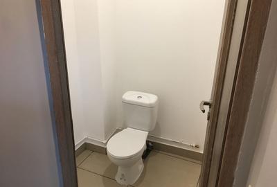 Spațiu comercial, de 70 mp, în Central - 7