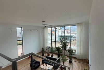 Casă cu Teren 963 Mp în Central - 3