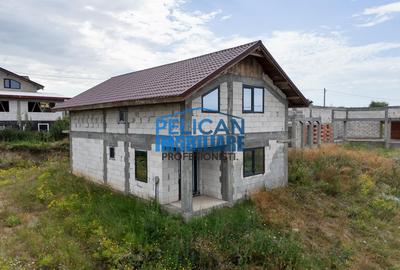 Casă individuală cu 4 camere cu Teren 500 Mp în Malcoci