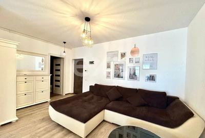 Apartament cu 2 camere semidecomandat, mobilat în Florești