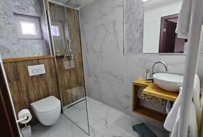 Casă cu 2 camere cu Teren 250 Mp în Central