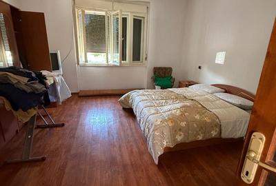 Casă cu 3 camere în Central