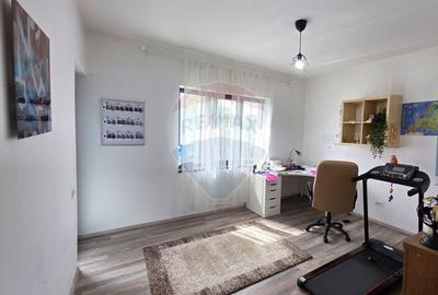 Casă individuală cu 7 camere cu Teren 3200 Mp în Lipia - 20