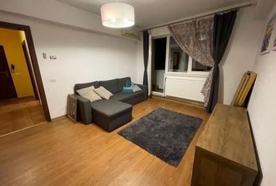 Apartament cu 4 camere decomandat în Tătărași