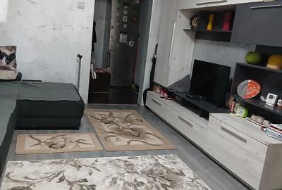 Apartament cu 3 camere semidecomandat în Micro 4 - 5