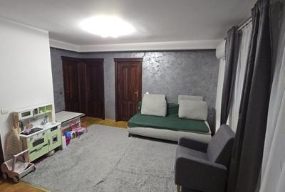 Apartament cu 3 camere decomandat în Central - 4