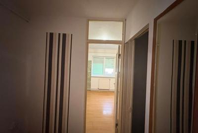 Apartament cu 2 camere decomandat în Triaj
