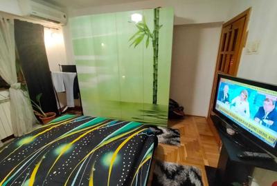 Apartament cu 3 camere în Badea Cârțan
