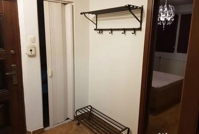 Apartament cu 2 camere decomandat, mobilat în Eroii Revoluției