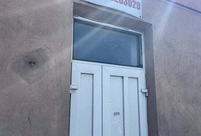 Spațiu comercial, de 400 mp, în Central - 7