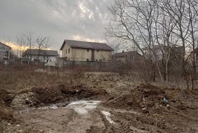 Teren agricol intravilan de 1300 mp, în Est - 2