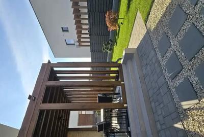 Casă cu Teren 430 Mp în Aninoasa - 2