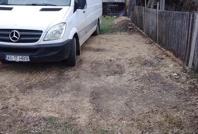Casă cu 5 camere cu Teren 2000 Mp în Central