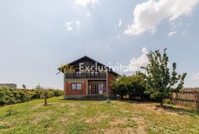 Casă cu 4 camere cu Teren 705 Mp în Central