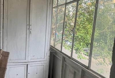 Apartament cu 2 camere decomandat în Rahova