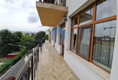 Apartament cu 3 camere decomandat în Horea - 8