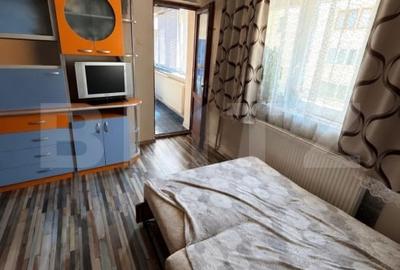 Apartament cu 2 camere semidecomandat, mobilat în Vatra Dornei