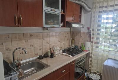 Apartament cu 2 camere semidecomandat în Micro 3 - 10