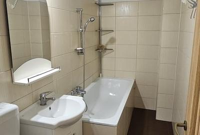Apartament cu 2 camere decomandat în Sebastian