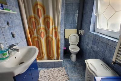 Casă cu 5 camere cu Canalizare în Trei Stejari - 11