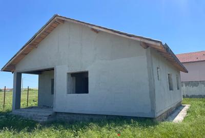 Casă individuală cu 3 camere cu Canalizare în Valu lui Traian - 4