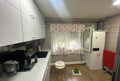 Apartament cu 3 camere decomandat în 13 Septembrie - 5