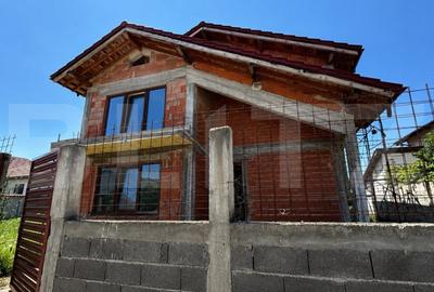 Casă cu 5 camere cu Teren 529 Mp în Central