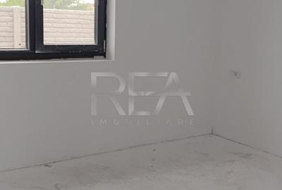 Casă cu 4 camere cu Teren 362 Mp în Clinceni