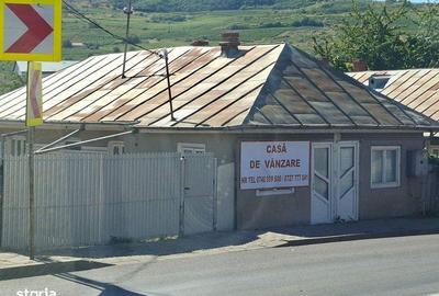 Casă cu 4 camere cu Teren 1000 Mp în Central
