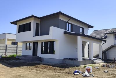 Casă individuală cu 4 camere cu Canalizare în Dragomirești-Vale - 3