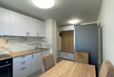 Apartament cu 3 camere semidecomandat în Micro 16 - 1