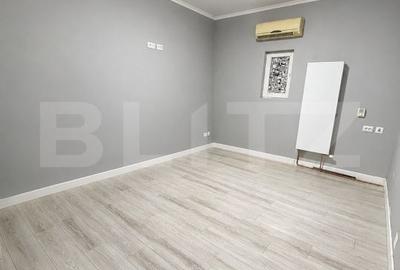 Spațiu comercial, de 1,000 mp, în Central - 6