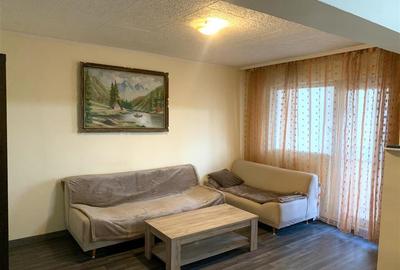 Apartament cu 3 camere decomandat în Nufărul