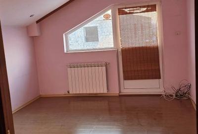 Casă cu 6 camere cu Teren 170 Mp în Central