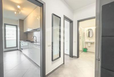 Apartament cu 2 camere decomandat, mobilat în Exterior Est