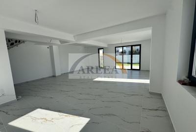 Duplex cu 5 camere cu Canalizare în Central - 7