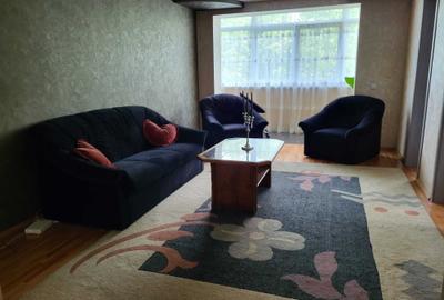 Apartament cu 3 camere semidecomandat în Exterior Vest