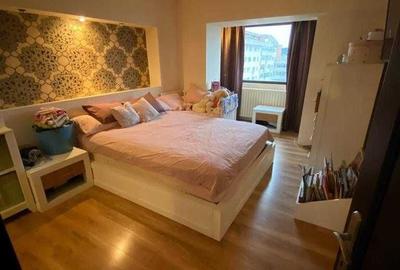 Apartament cu 4 camere decomandat în Gară - 2